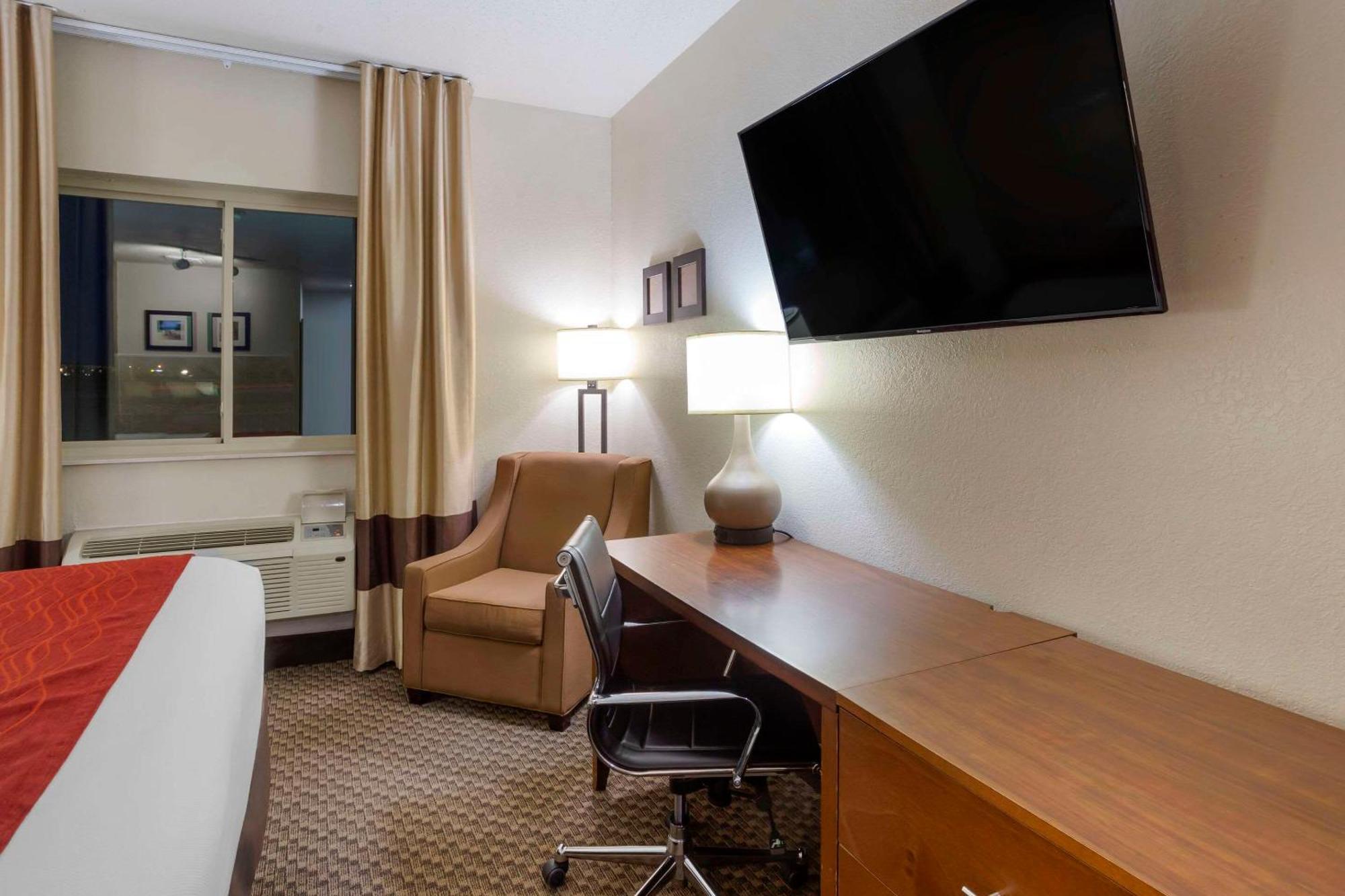 Comfort Inn Hobart-Merrillville I-65 Exteriör bild