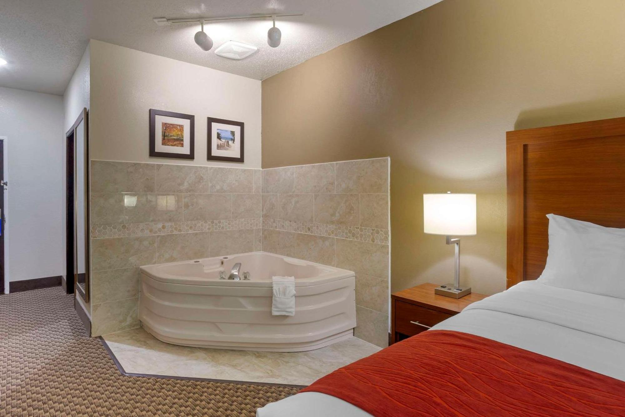 Comfort Inn Hobart-Merrillville I-65 Exteriör bild